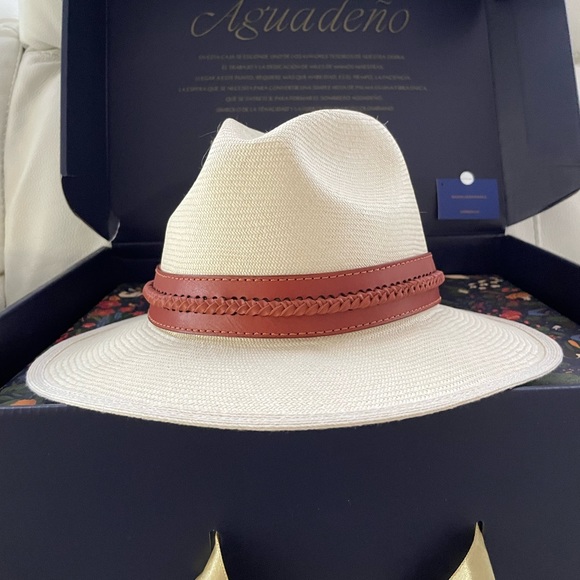 Fedora Fine Panama Hat Handwoven size S, with leather - Picture 12 of 12